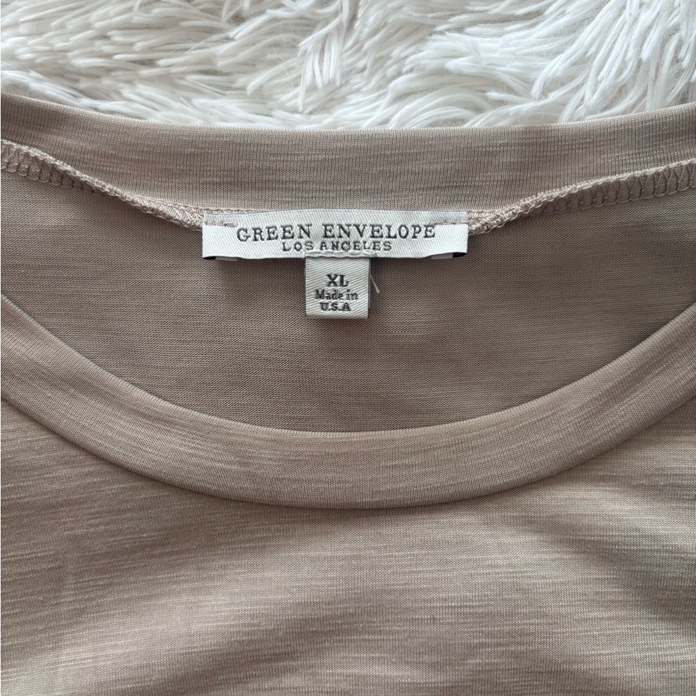 Green Envelope Taupe Twist Front Top XL Neutral Basic Short Sleeve Blouse - Picture 3 of 8